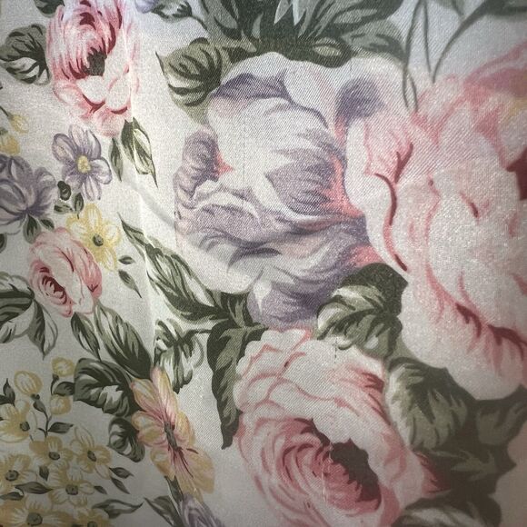 Kathryn Floral Satin Button Front Lined Sleep shirt Night gown, size est L - Picture 14 of 16